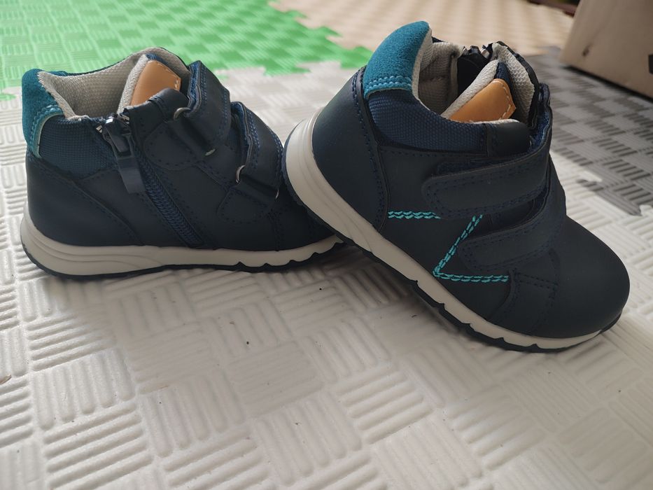 Нові демісезонні ботіночки