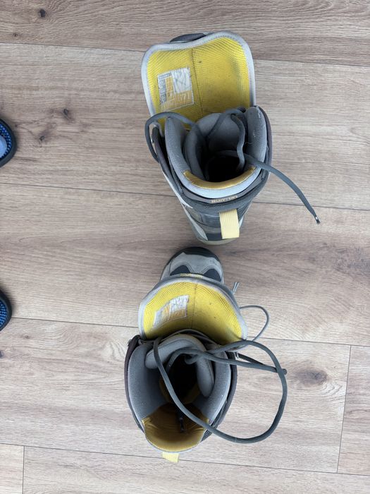 Deska snowboardowa olus buty zestaw