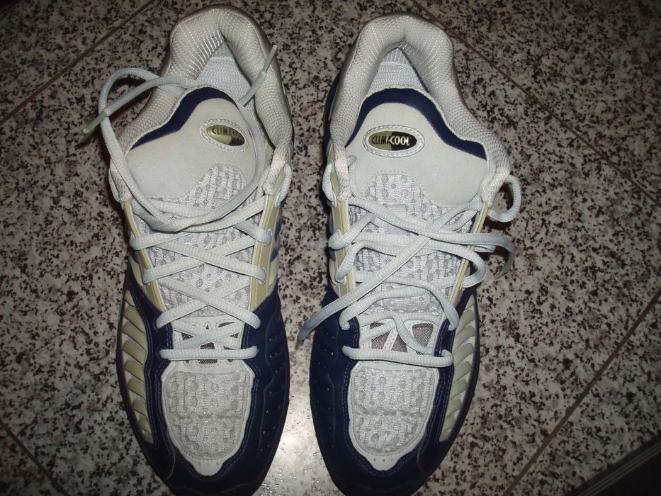 Продам кроссовки Adidas