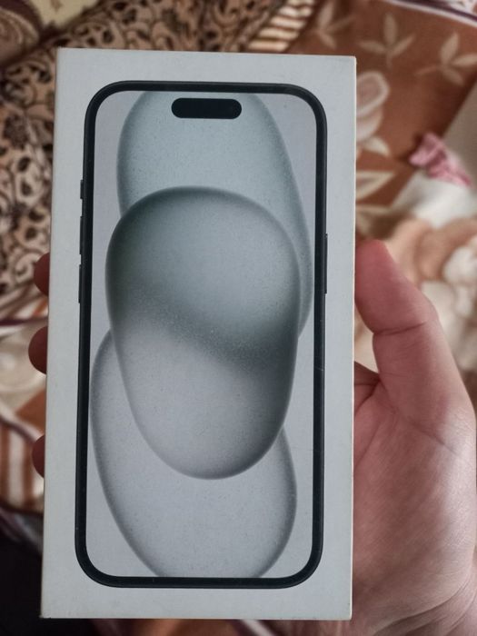 Продам iphone 15 офіційний 128gb,ПЕРЕКУПАМ НЕ ПИСАТИ!!!Висилаю тільки новою поштою.