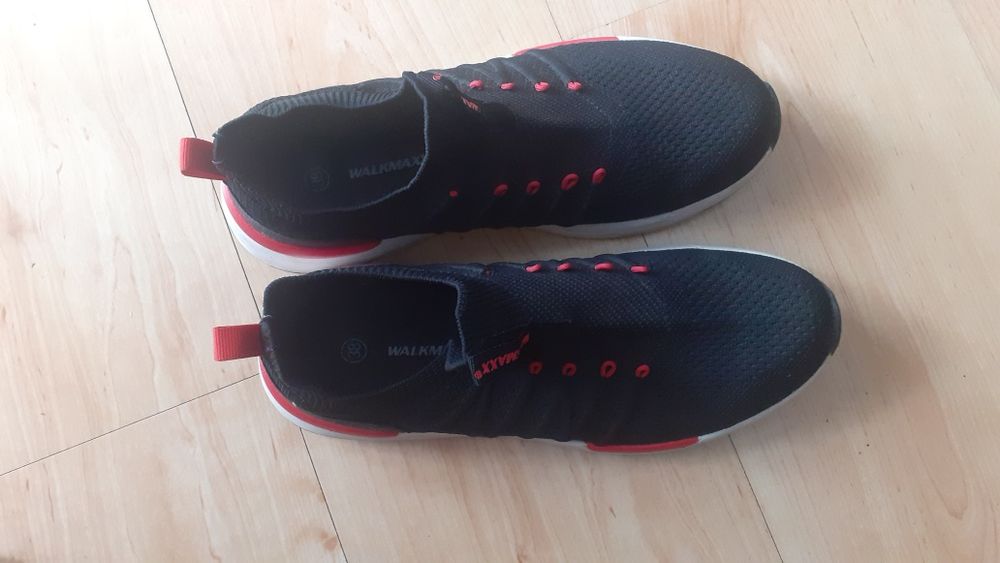 Walkmaxx czarne buty kołyski