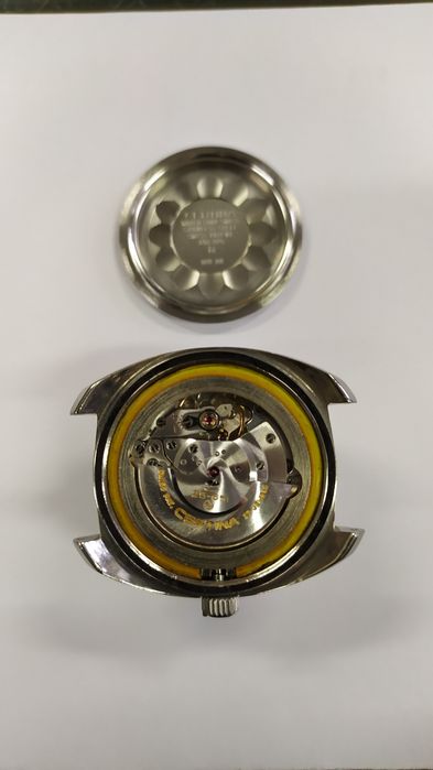Certina automat z kalendarzem