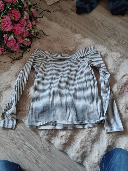 Paka ubrań damskich S 14 sztuk