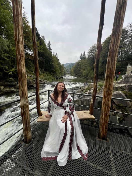 Весільна сукня вишиванка