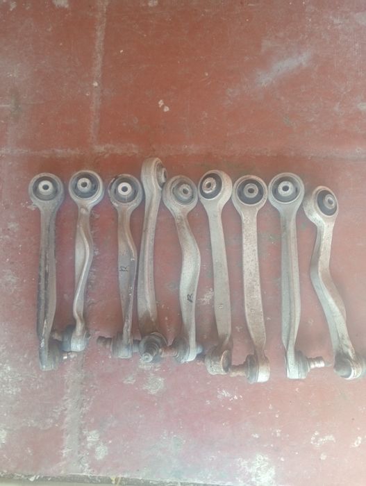 Ричаг важіль передньої підвіски Пассат Passat Б5