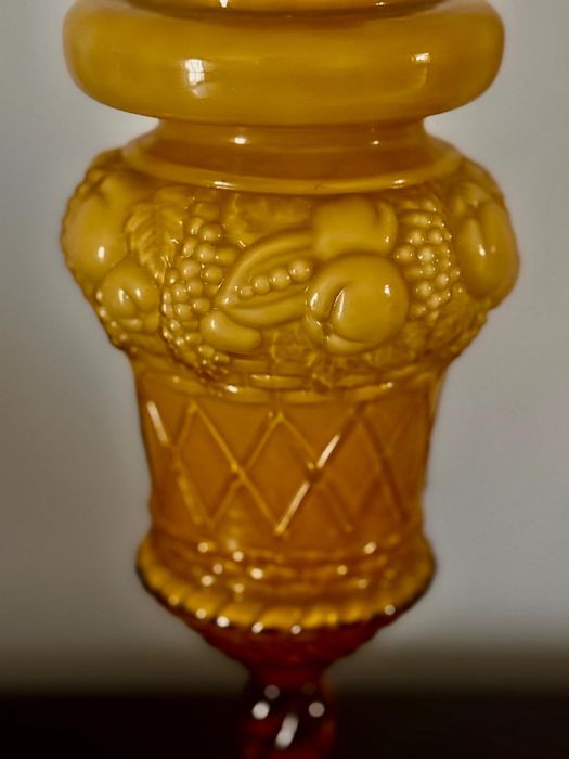 Vintage Bomboneira antiga impecavel