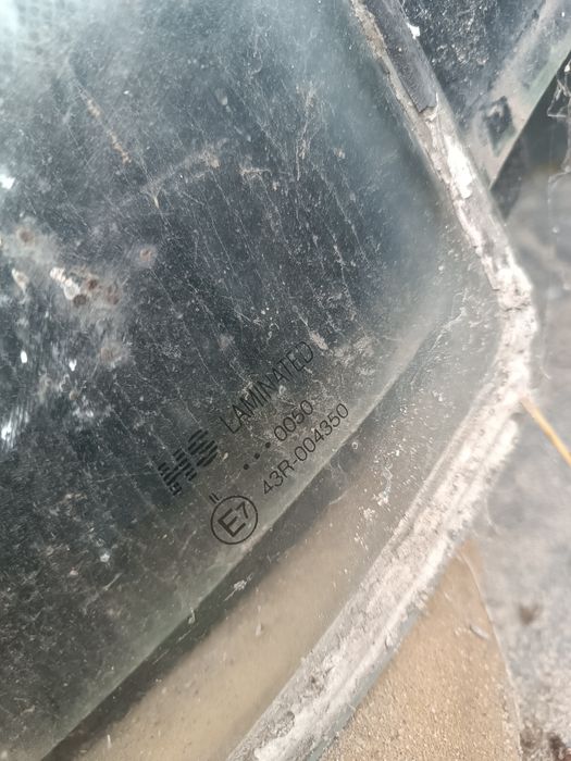 Лобове скло мерседес 123