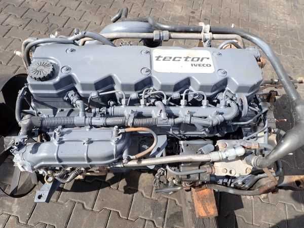 SILNIK IVECO EUROCARGO 5,9 TECTOR F4AE3681D  220kM 160kW z komputerem/sterownikiem