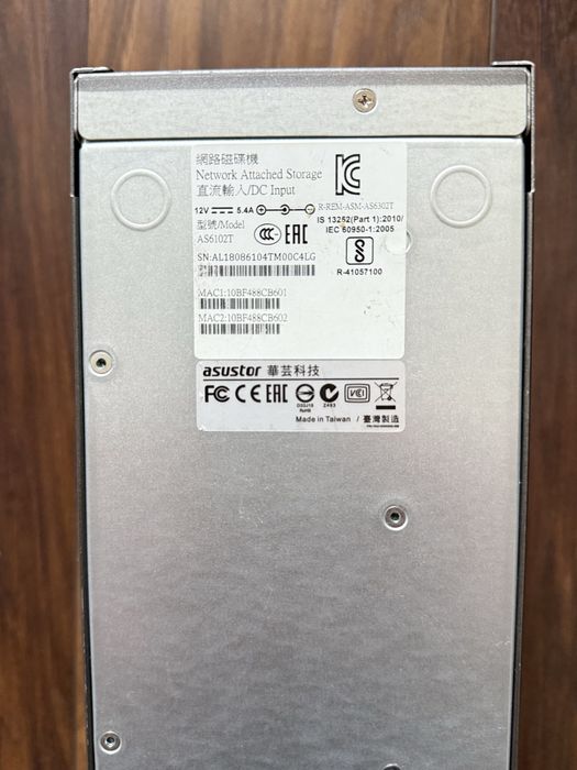 Serwer  Nas Asustor AS6102T