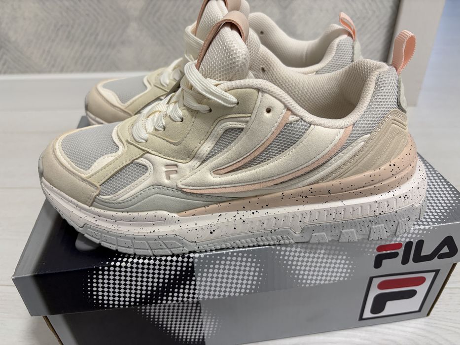Кросівки Fila charge w, кроссовки бежевые