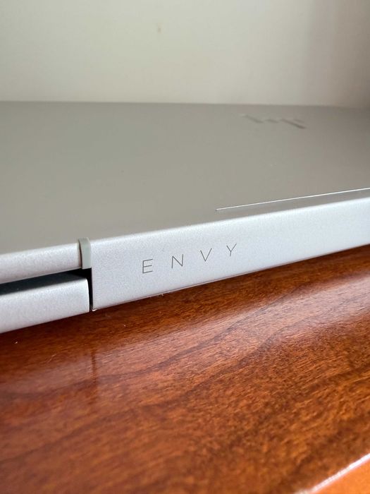 HP Envy 17-cw0001np|17.3"-4K|i7-1355u 10 Cores|32G Ram|Ssd 1TB|RTX3050