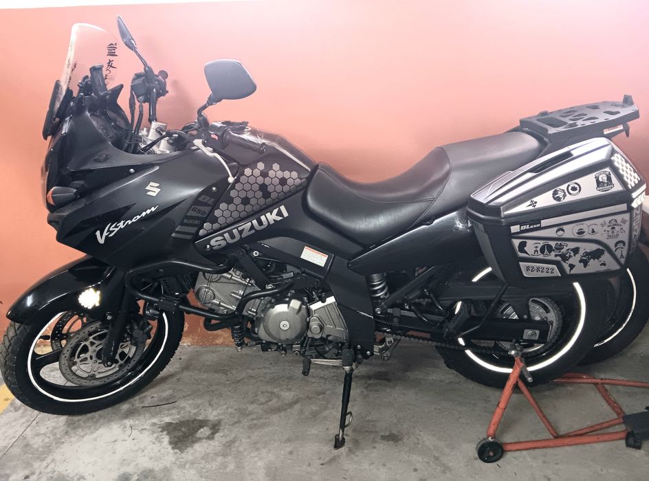 Suzuki V Strom 650  WEE com Gps Garmin zumo 595 LM e TPMS Garmin