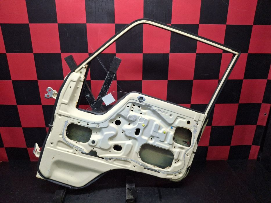 Porta frente direita TOYOTA DYNA 250 Caixa