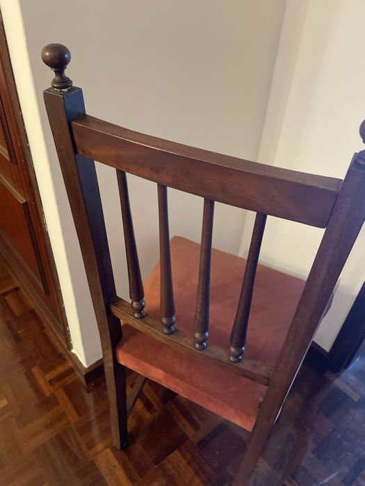 Duas Cadeiras Classicas - Vintage
