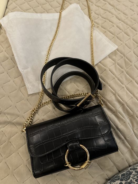 Продам маленьку чорну сумочку і ремінь