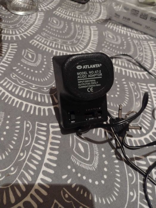 Adaptor Atlanta AC/DC