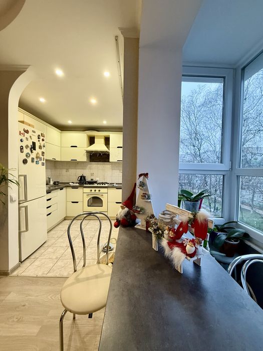 2 кімнатна квартира. Центр