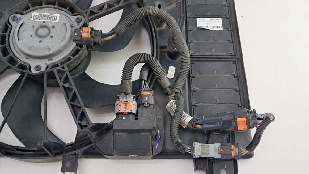 Вентилятор диффузор Peugeot 508 2013 9804778380