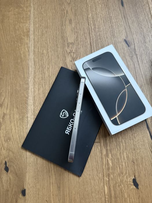 iPhone 16 Pro 256GB Natural Titanium | Ідеал | Гарантія Ябко до 2027 + Чохол