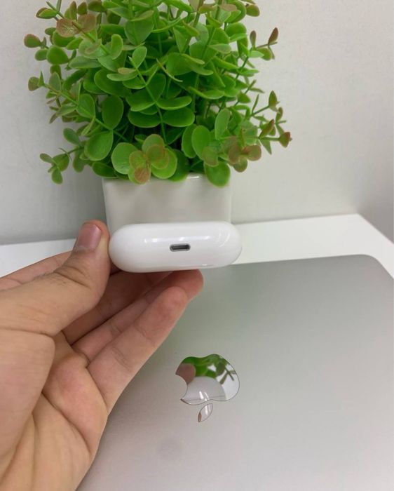 Apple AirPods Pro 1 Etui Ladujace A2190 Stan idealny