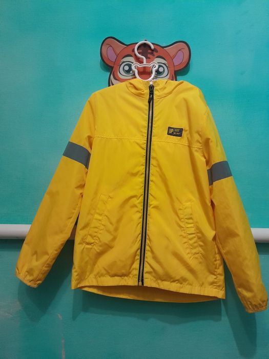 Вітровка на хлопчика 9-10 років