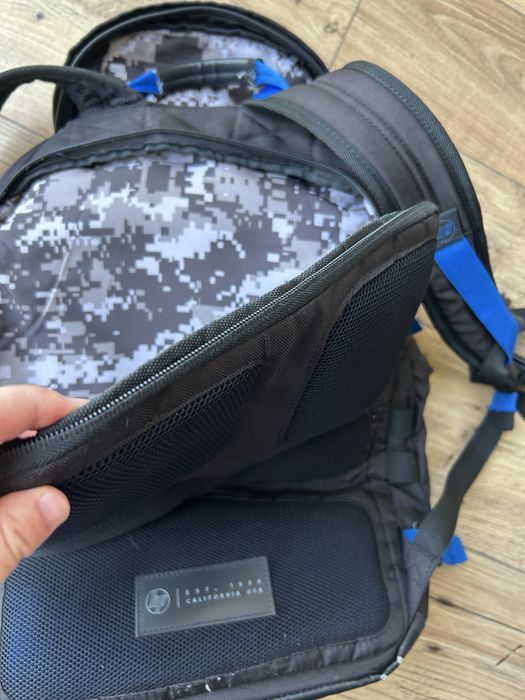Pojemny czarny plecak hp na laptopa 15 cali, dobry do pracy