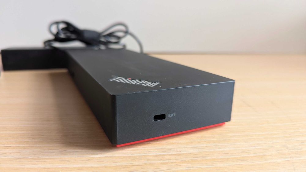 Док станція Lenovo ThinkPad Thunderbolt 3 Dock з кабелем та блоком живлення