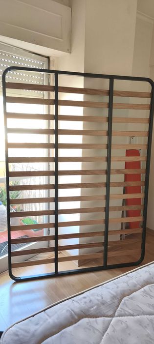 Estrado 190x140 ripas madeira/metal como novo