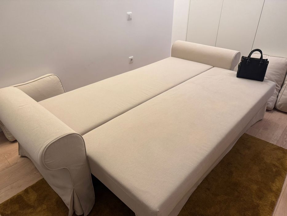 Sofá cama 3 lugares com arrumacão