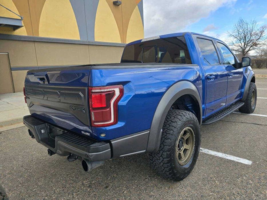 Ford F-150 Raptor      2018