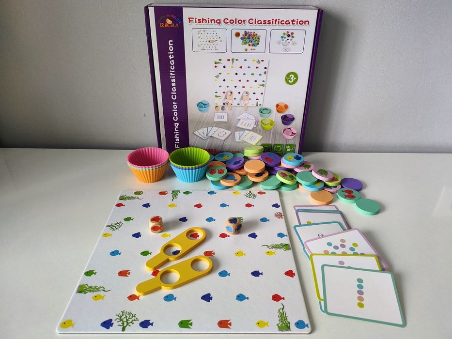 Цікаві дерев'яні настільні ігри кульки, палички, кубики