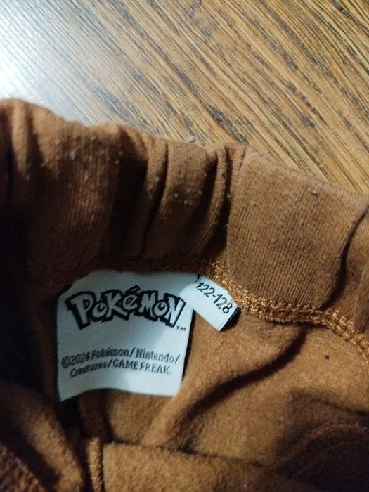 Spodnie dresowe chłopięce 122/128 H&M pokemon