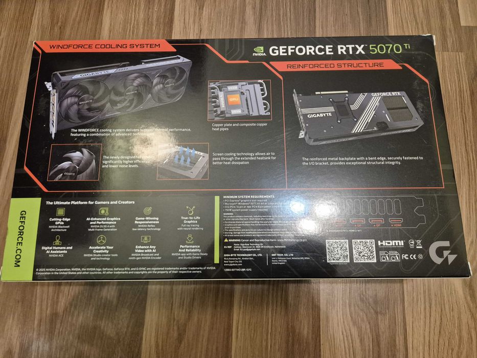 Karta graficzna Gigabyte GeForce RTX 5070 Ti WindForce OC SFF 16GB
