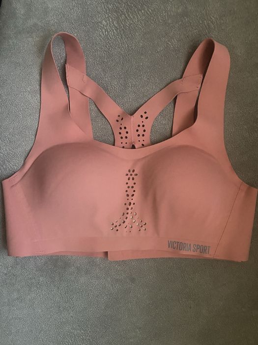 Топ спортивний Victoria Secret 32B