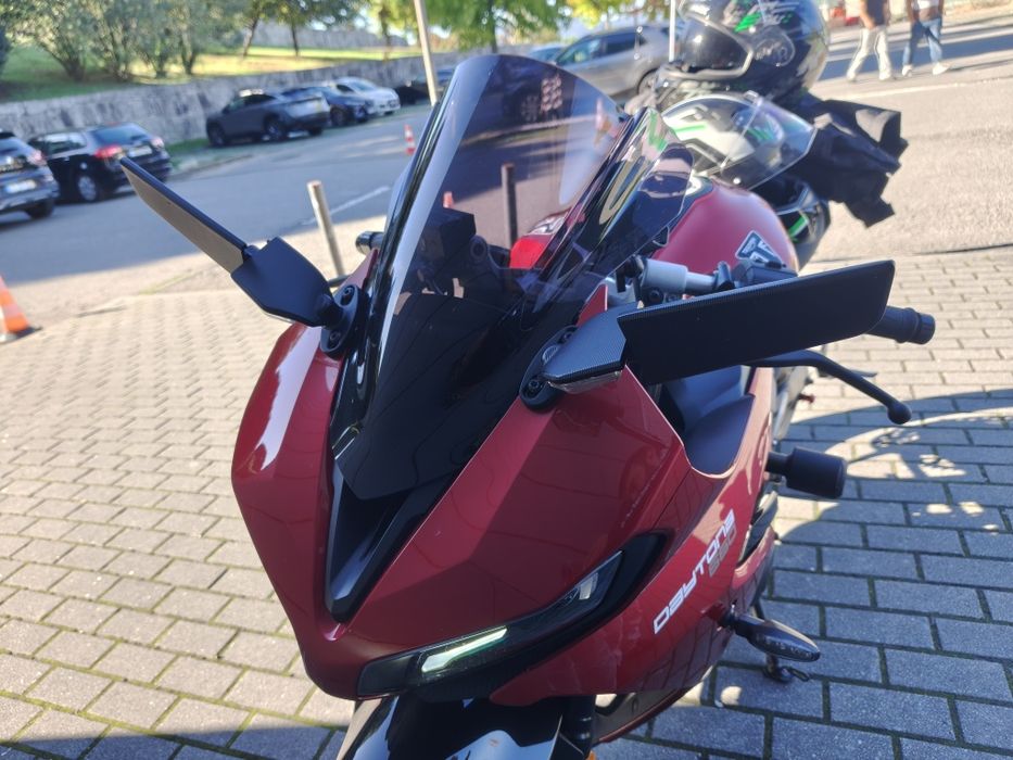 Triumph Daytona 660