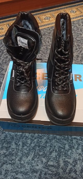 Ботинки Center утепленые новые,  высокие на меху 44 размер.