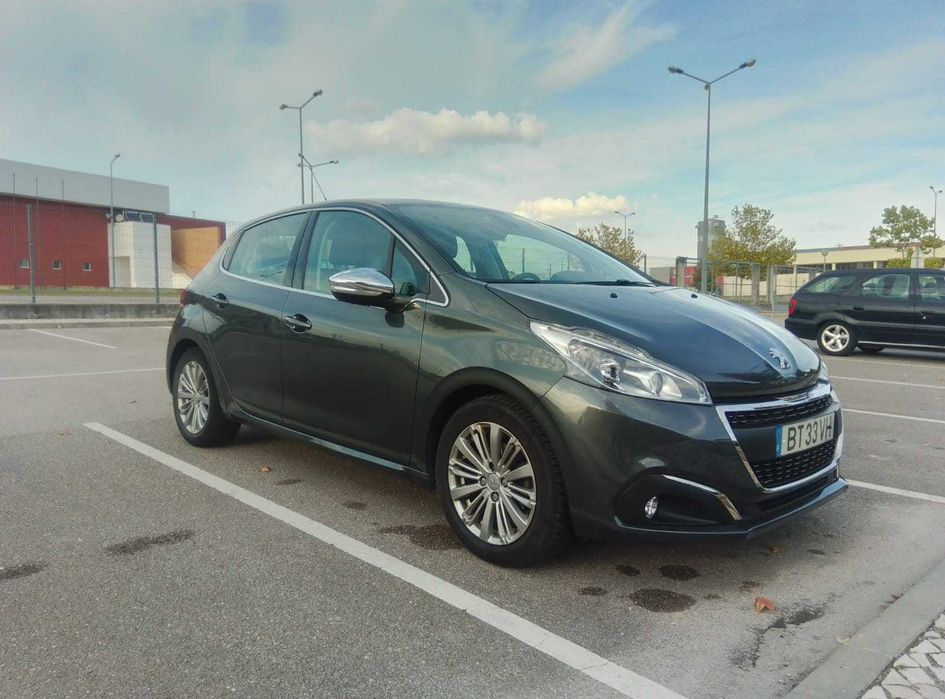 Peugeot 208 1.2 Puretech 82cv BVM5 Allure