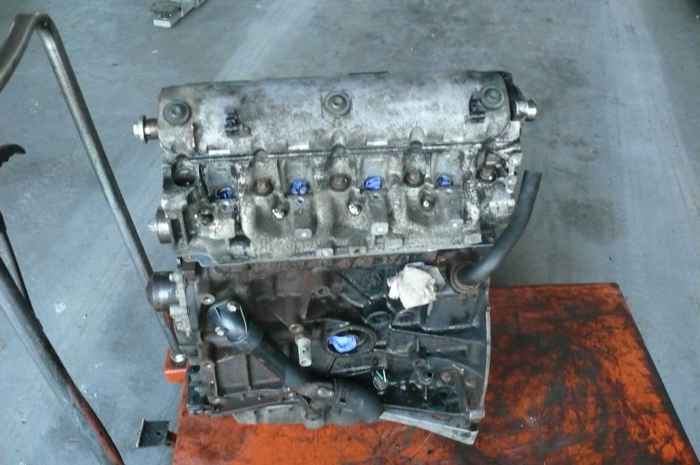 Silnik renaut trafic opel vivaro 1.9 dci oznaczenie F9K