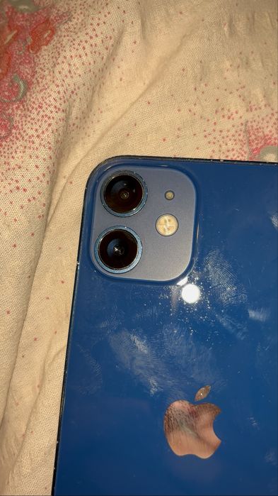 Iphone 12 mini 75% baterii