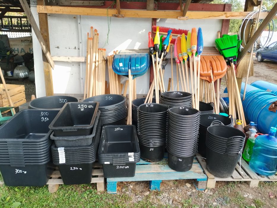 Бідони, каністри, бочки різн,і на воду,олію,масло, на капусту, вино, м