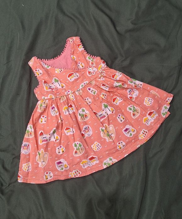 Różowa sukienka M&S rozm. 0-3 m.