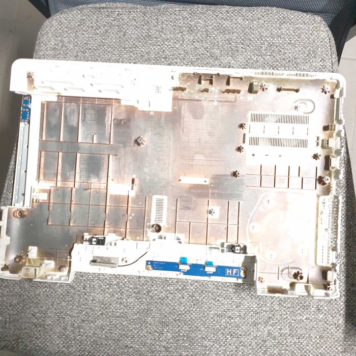 bateria samsung NP270E suporta + 7h00, restantes peças sob consulta