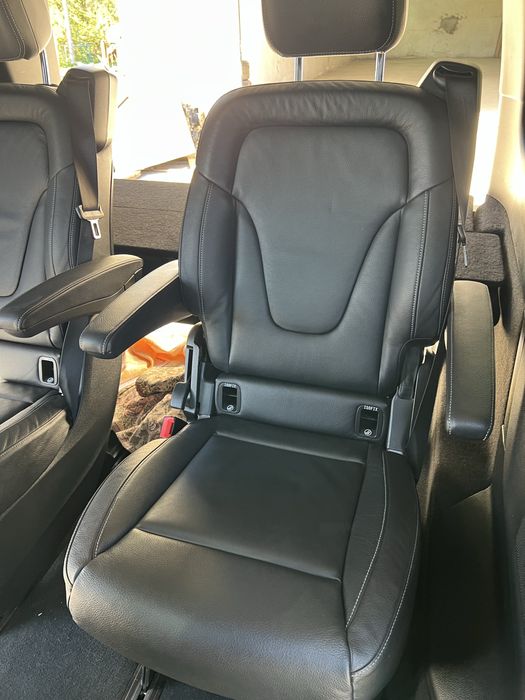 Сидиння V-Class w447 обмінняю дві капітанки на трійку