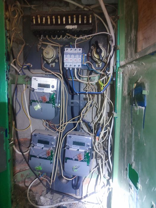 Підключення гібридного  інвертора станції ДБЖ генератора Електрик АВР