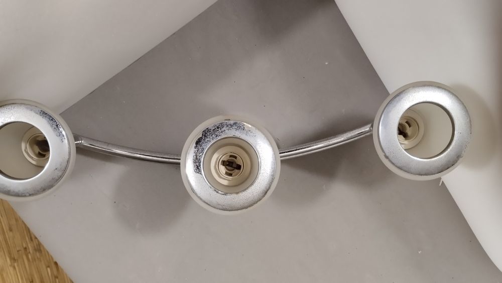 Продам.      Бра