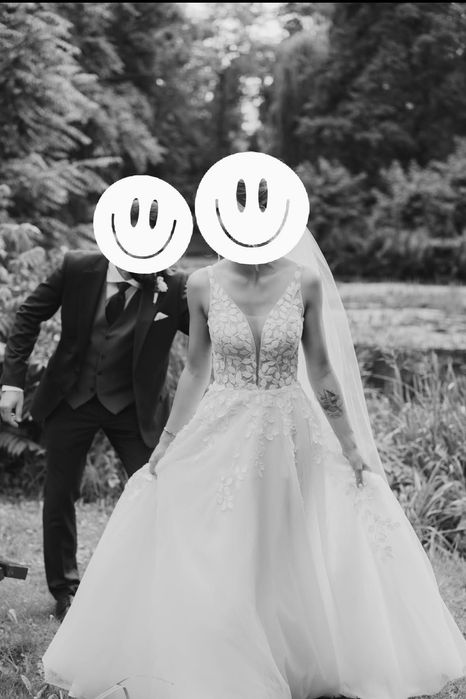 Suknia ślubna z odkrytymi plecami