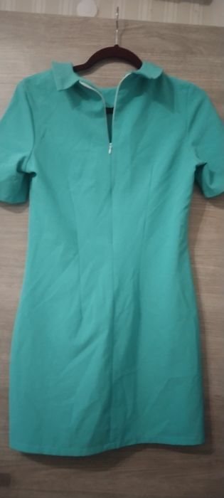 3 сукні розміру с-м