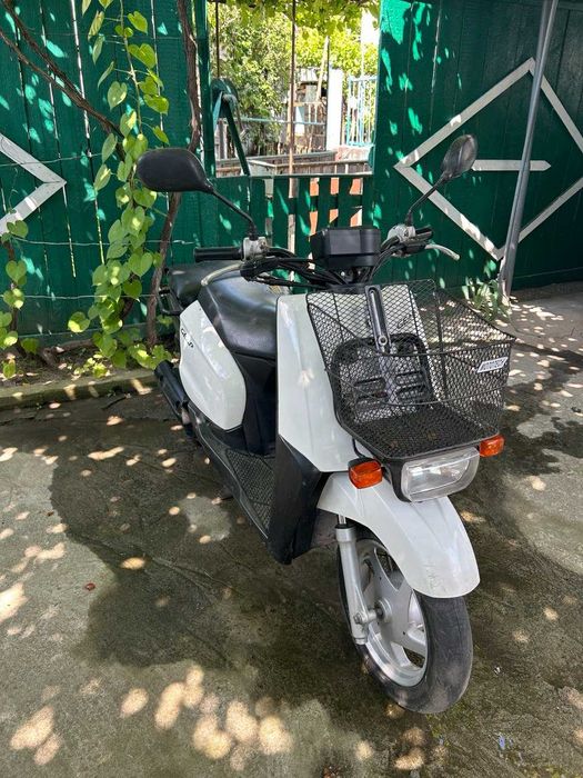 продам скутер Yamaha