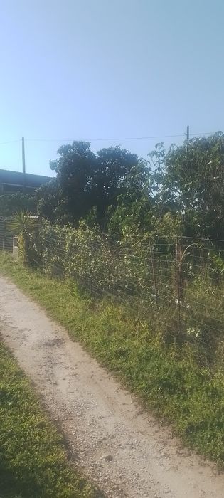Moradia com terreno em Azoia Leiria
