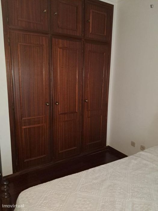Quarto - localizado em Montes Claros Coimbra